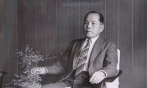 創業者 小原七郎